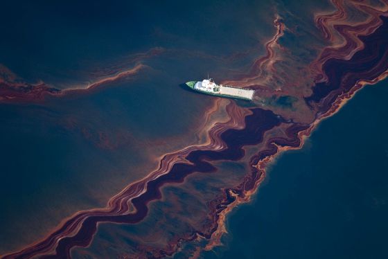 Vazamento de petróleo por explosão de plataforma, Golfo do México